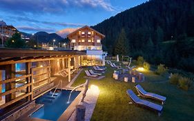 Hotel Comploj Adults Only